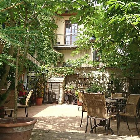 Central Vendégház Baja Extérieur photo