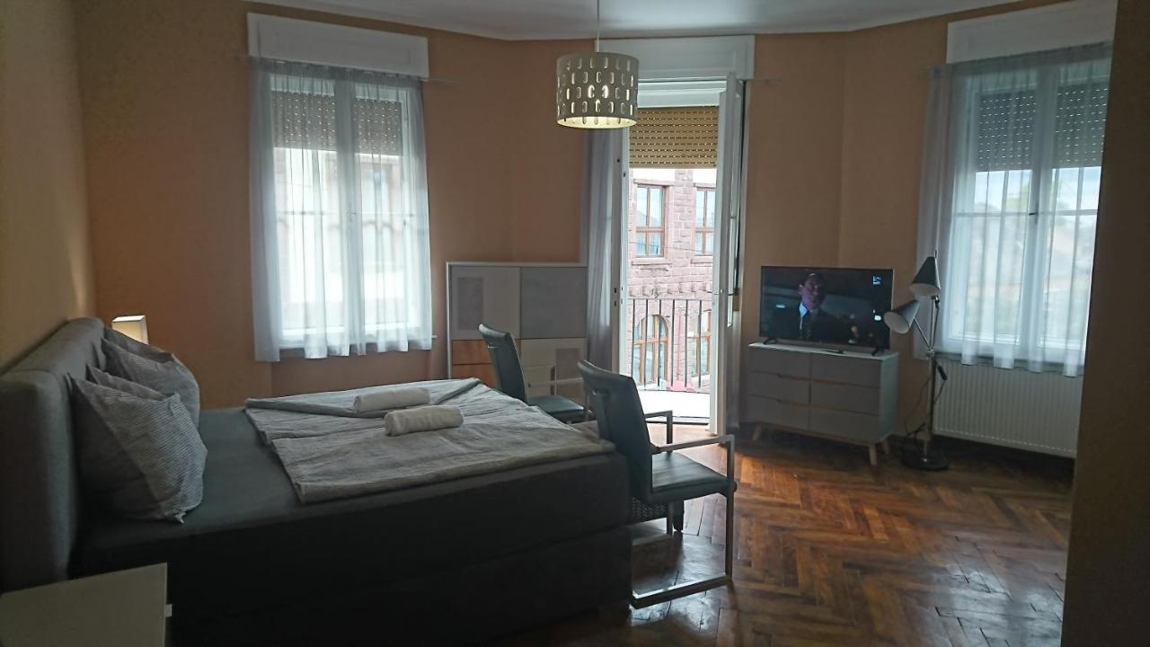 Central Vendégház Baja Extérieur photo