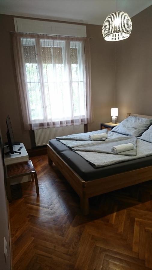 Central Vendégház Baja Extérieur photo